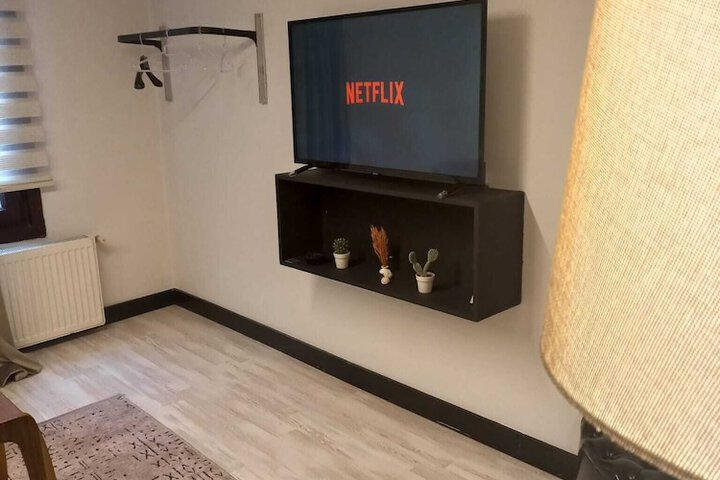 Room 4 of 31