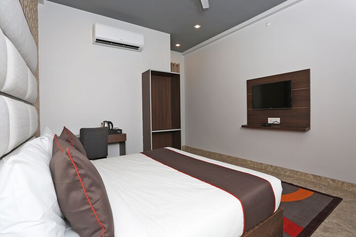 Room 20 of 28