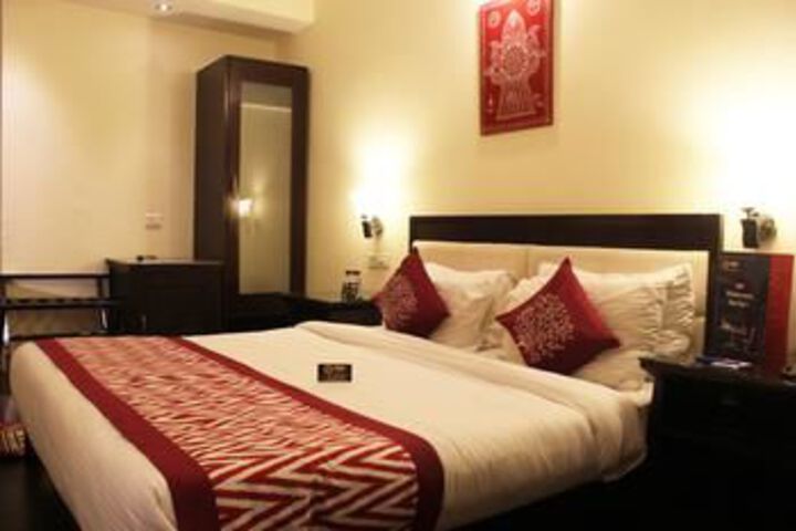 Room 15 of 21