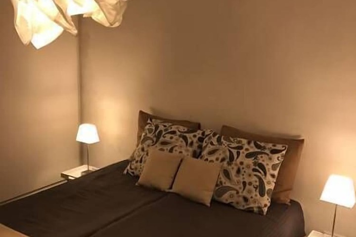 Room 27 of 38
