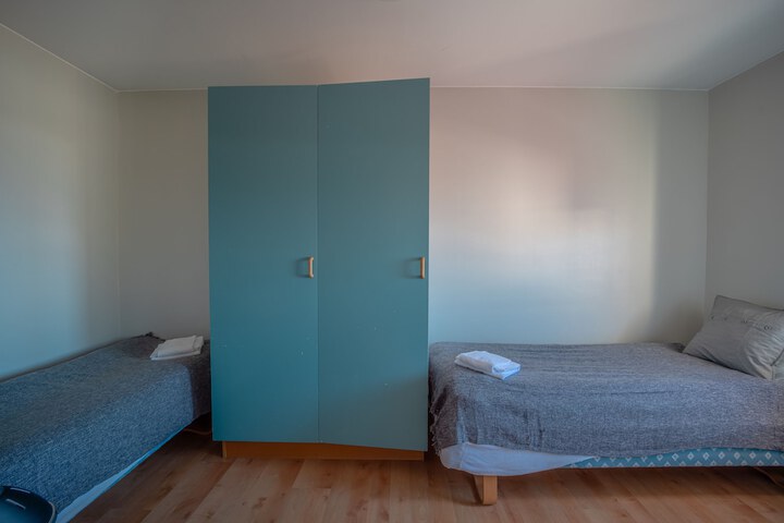 Room 4 of 34