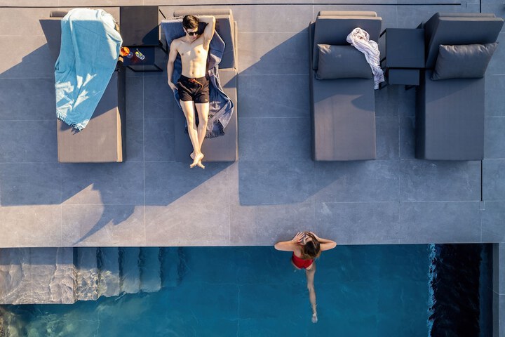 Pool 40 of 76