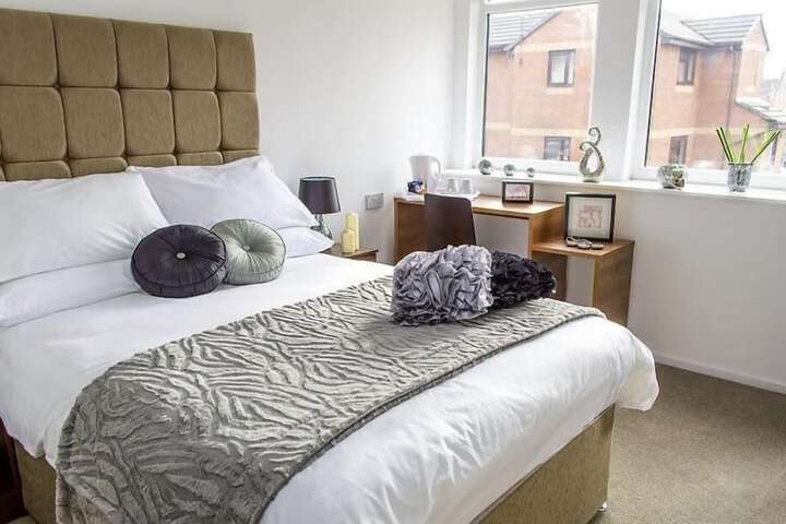 Room 6 of 25