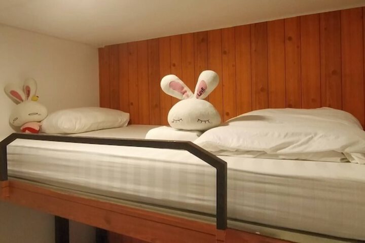 Room 13 of 46