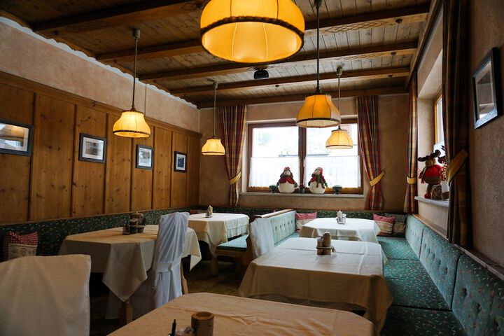 Dining 68 of 80
