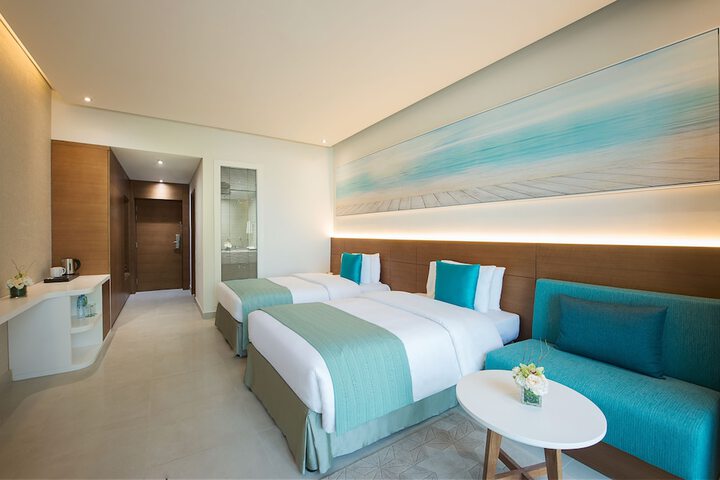Room 7 of 65