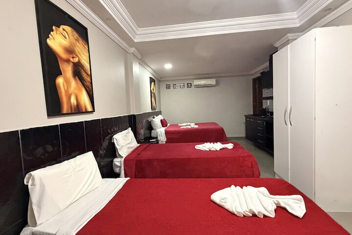 Room 9 of 66