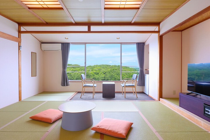Room 10 of 41
