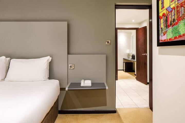 Room 18 of 81
