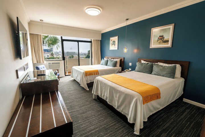 Room 15 of 53