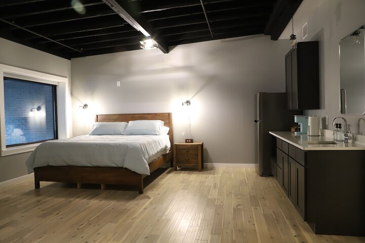 Room 5 of 15