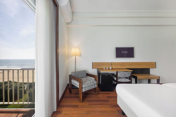 Room 45 of 135
