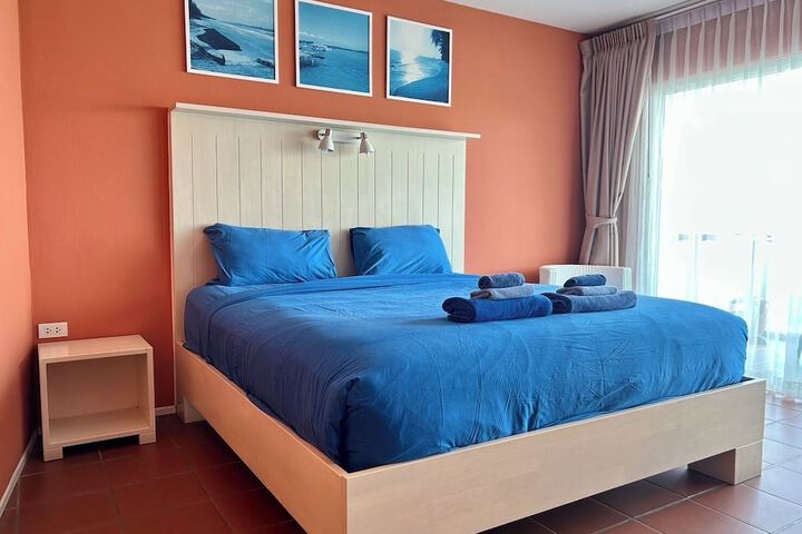 Room 15 of 104