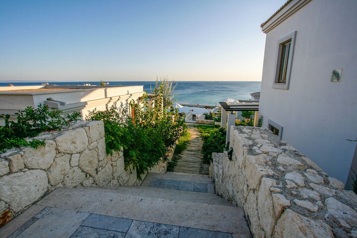 Property Grounds 21 of 28