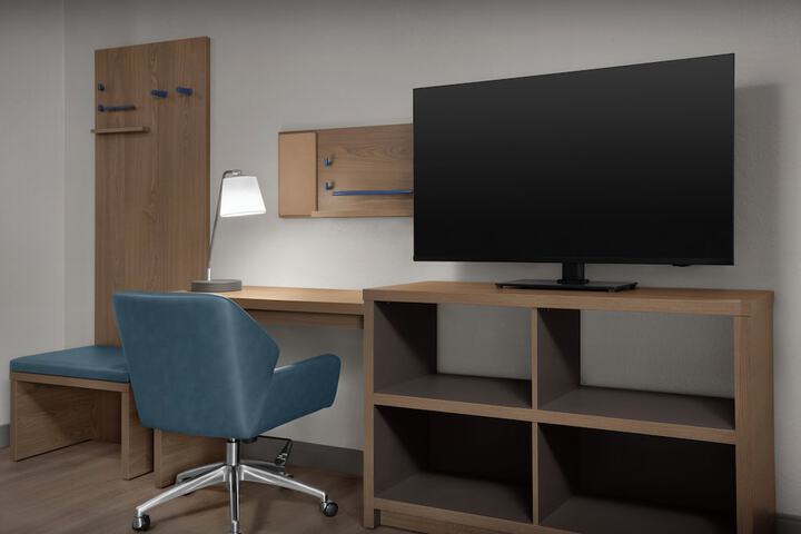 Room 8 of 39