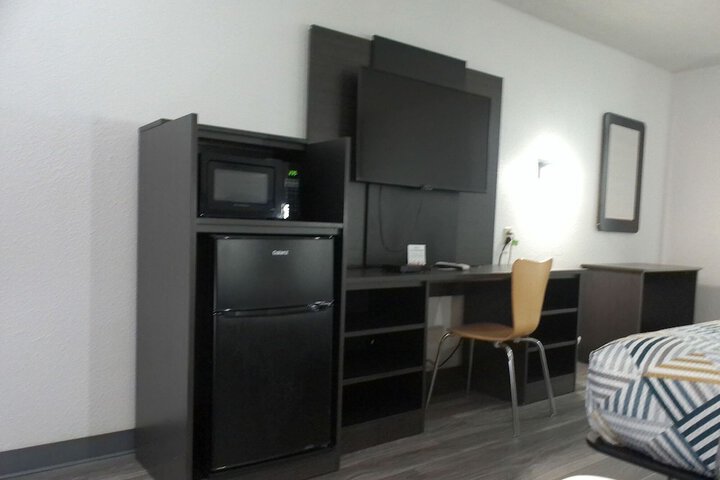 Room 25 of 71