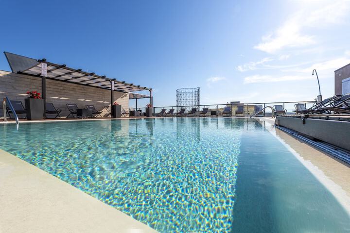 Pool 48 of 107