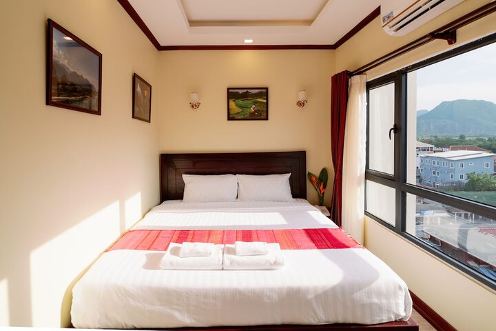 Room 5 of 34