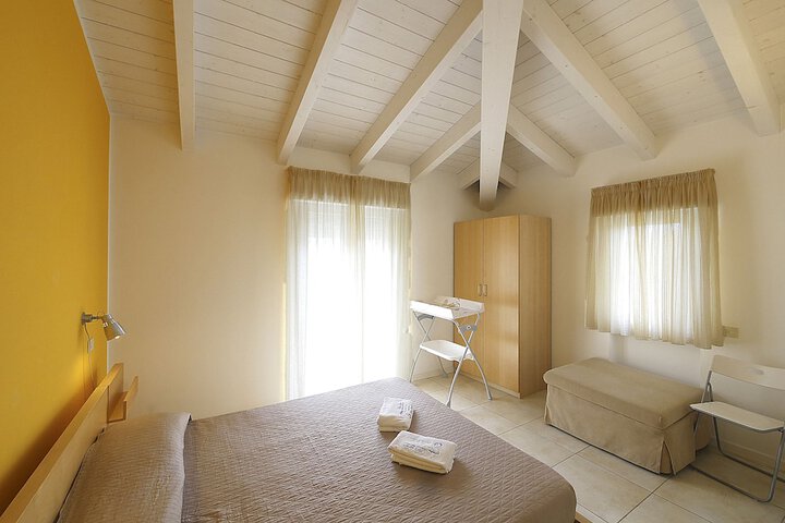 Room 10 of 45