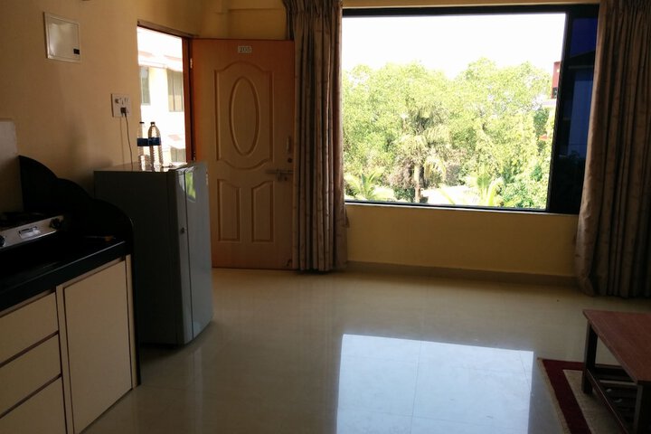 Room 18 of 33