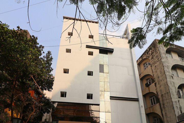 OYO 1187 HOTEL SWISS SUITES