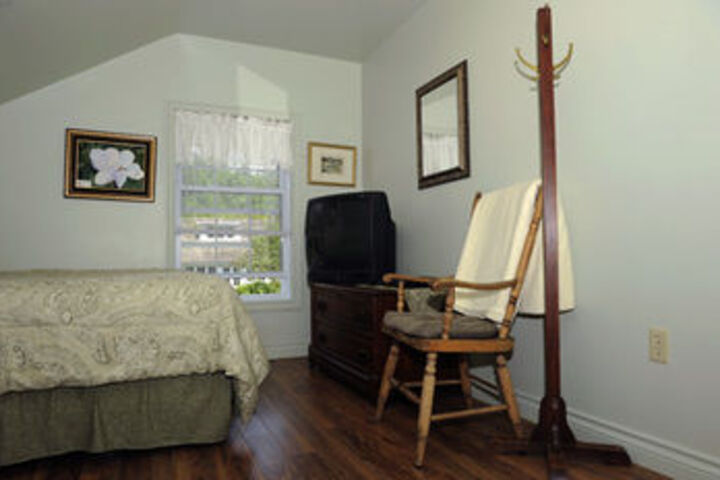 Room 22 of 36