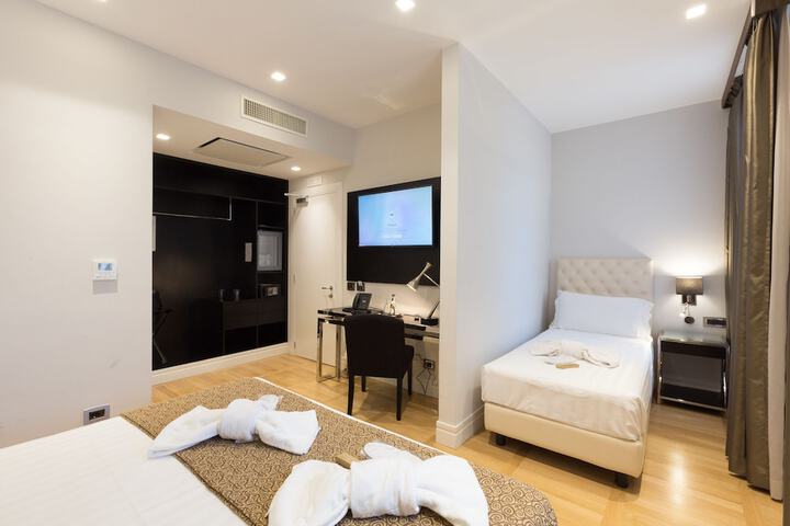 Room 38 of 169