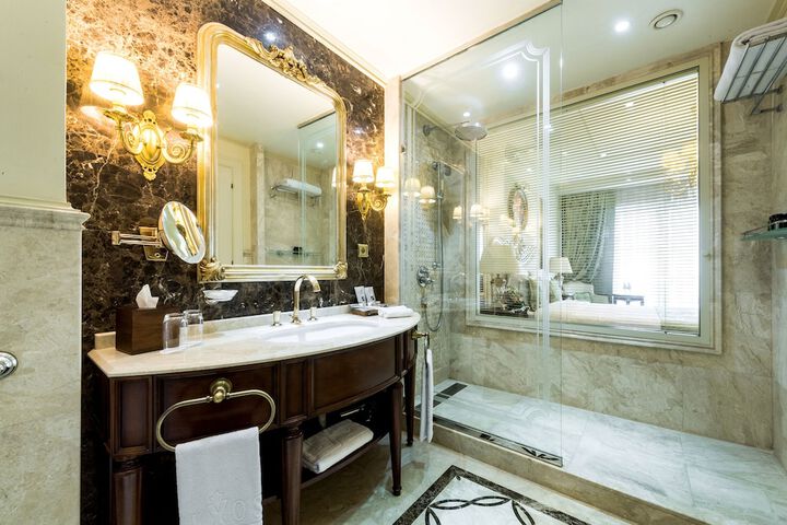 Bath Interior