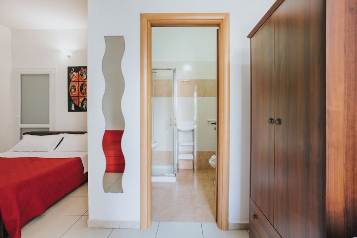 Room 5 of 35