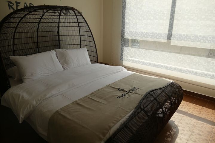 Room 6 of 64