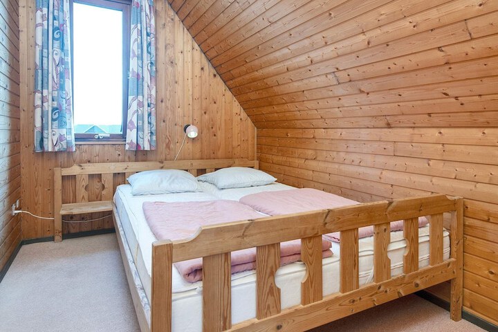 Room 3 of 24
