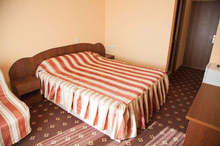 Room 5 of 22