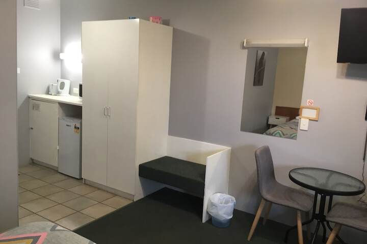 Room 17 of 36