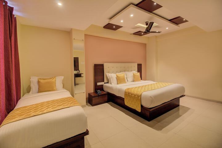 Room 25 of 86