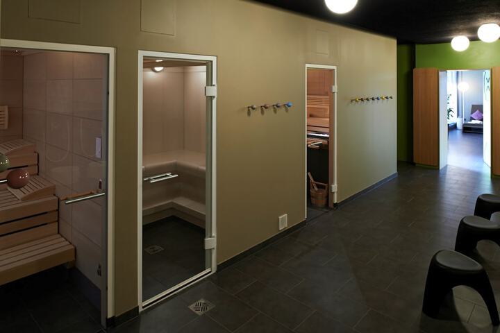 Room 20 of 53