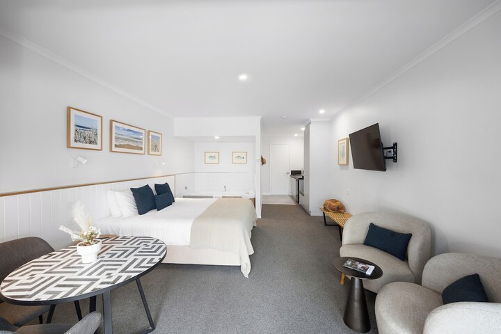 Room 43 of 108