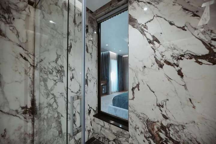 Room 39 of 52