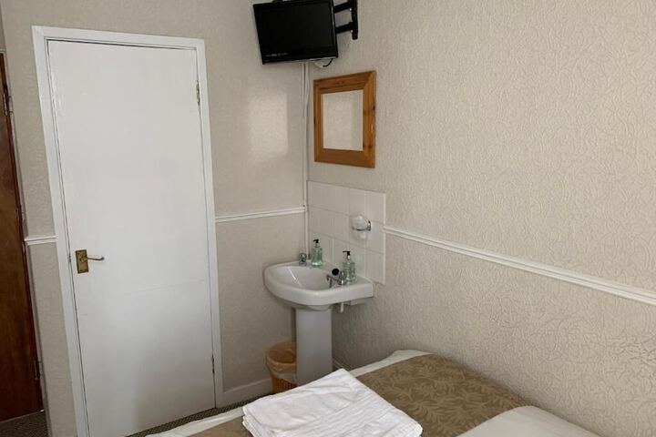 Room 9 of 51