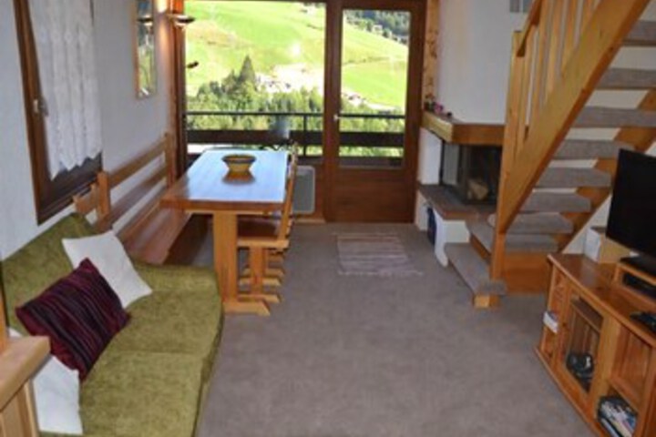 Room 8 of 15