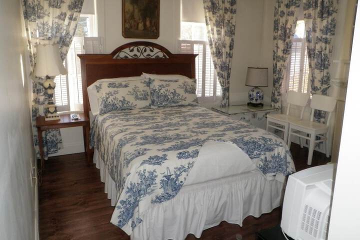 Room 18 of 45