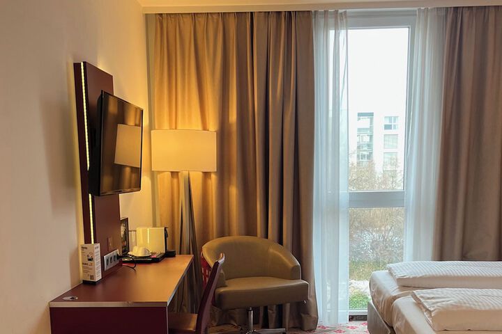 Room 9 of 29