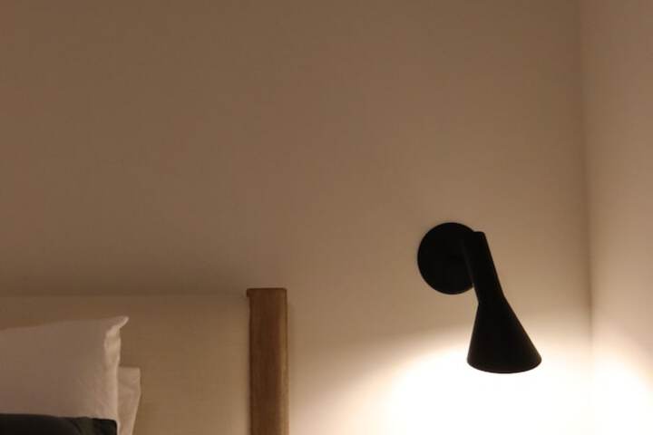Room 26 of 81
