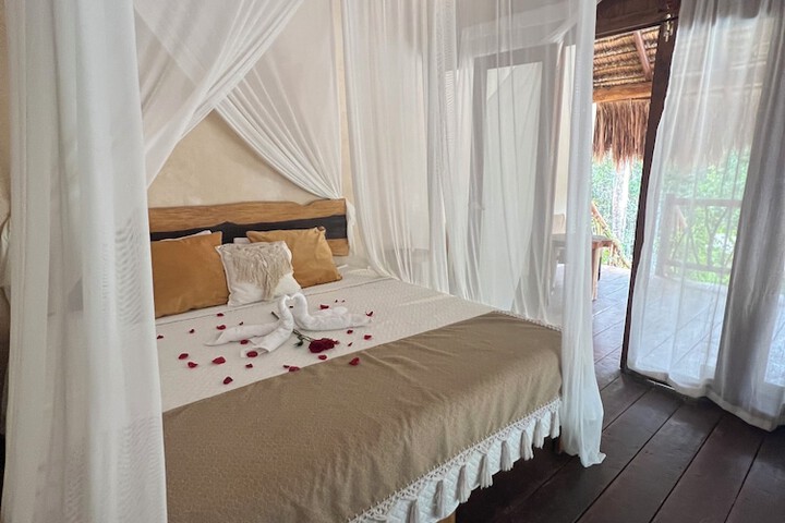 Room 2 of 34