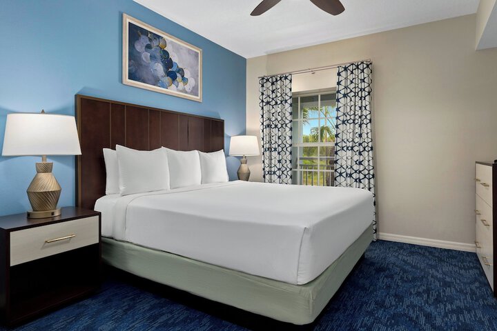 Room 17 of 121