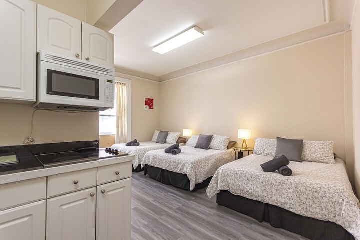 Room 17 of 125