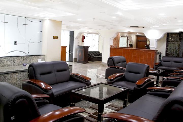 Guest Lobby
