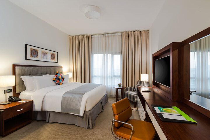 Room 14 of 84