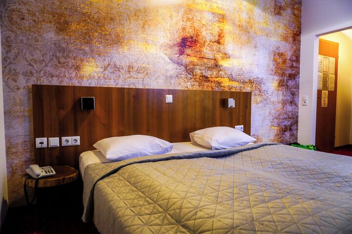 Room 29 of 94