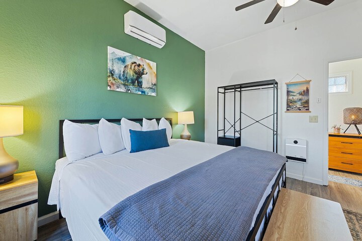 Room 21 of 65