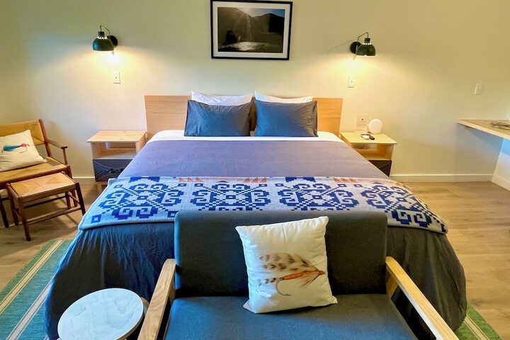 Room 5 of 38